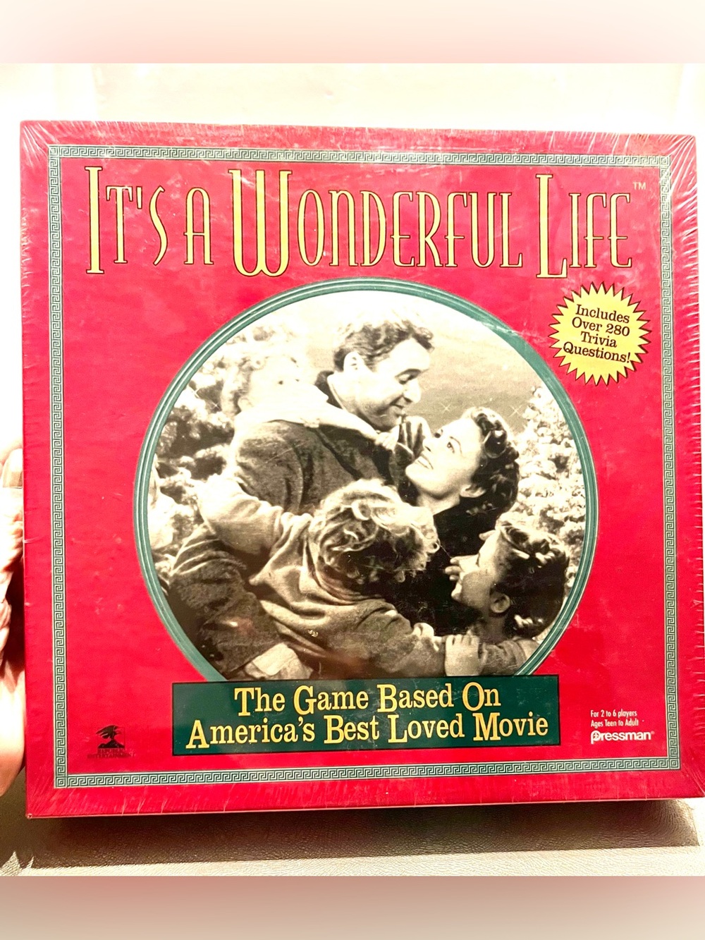 NEW 'It's A Wonderful Life'  Board Game by Pressman – Movie trivia.
Sealed.